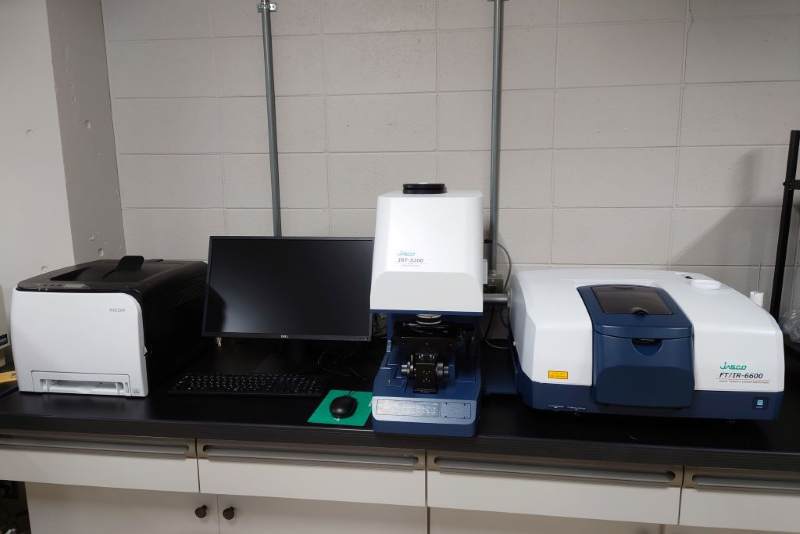フーリエ変換赤外分光光度計(FTIR)/赤外顕微鏡