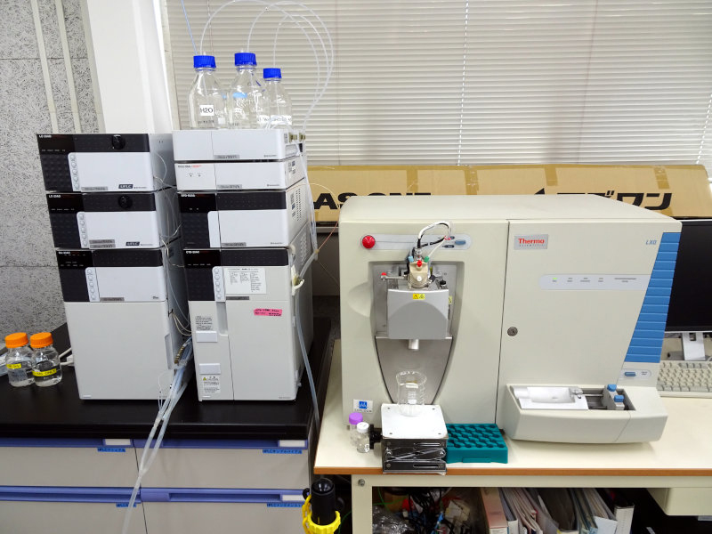 HPLC(質量分析計付き)